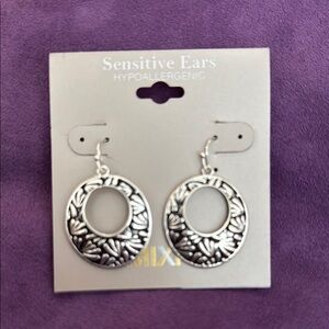 Silver Filigree Hoop Earrings with Intricate Design